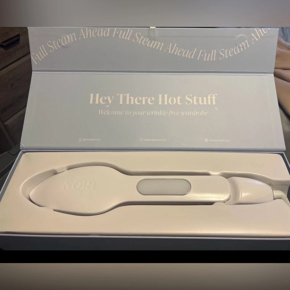 NOR 3-in-1 handheld White Steam iron - Picture 5 of 10
